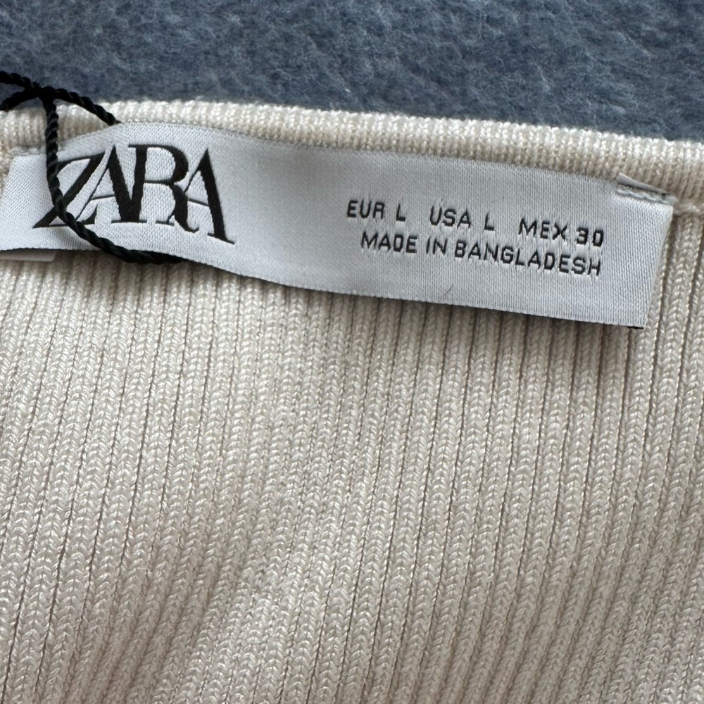 NWT-Zara Beige Ribbed Halter Top Perfect Condition Size Large - Picture 2 of 4